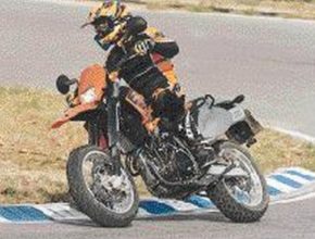 KTM_Duke_640_1_550.jpg