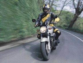 Kawasaki_ZR_7_550.jpg