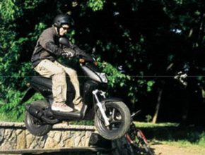 Yamaha_Slider_550.jpg