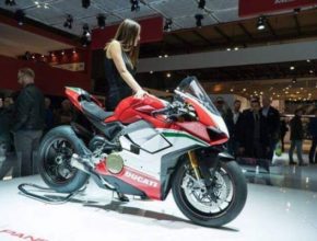 MR_hir_ducati_v4_panigale_baleset_1.jpg