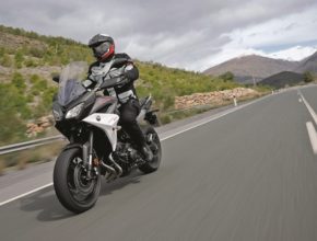 Yamaha_Tracer_YM18_P0373.jpg_V_-Amendo.jpg