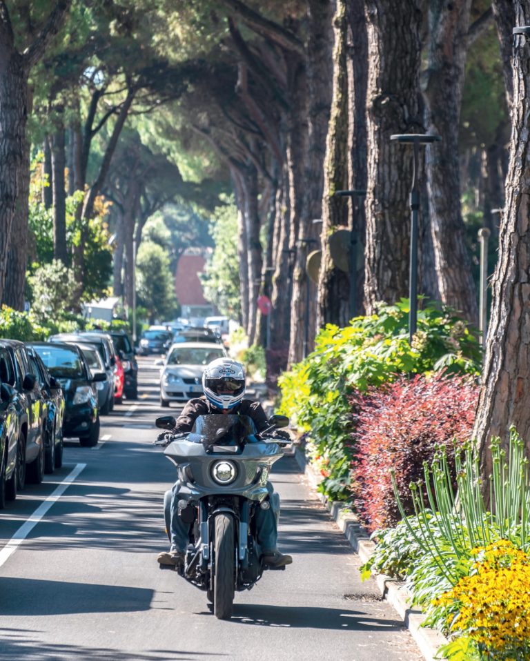 Menetpróba: Harley-Davidson Low Rider ST – Felpörögve