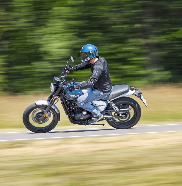 Menetpróba: BSA BANTAM 350 – részlet az aktuális lapszámunkból