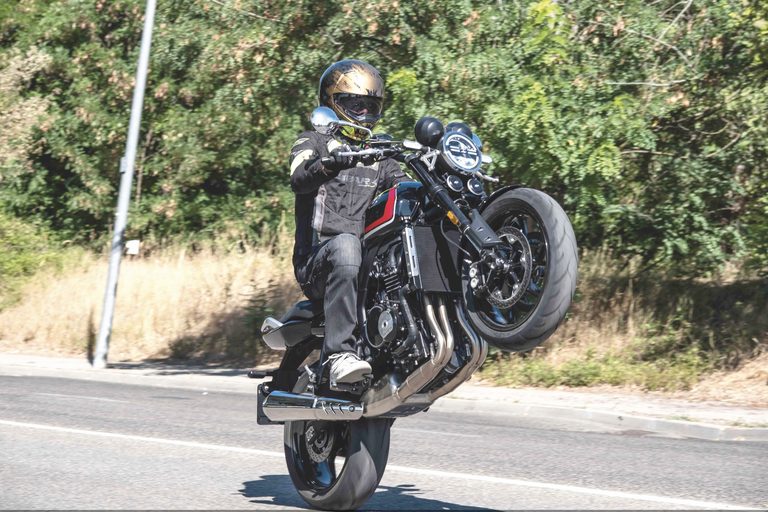 Menetpróba: ZXMOTO 500 F – részlet az aktuális lapszámunkból
